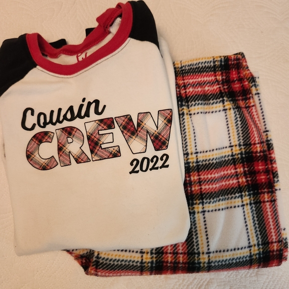 💥2 Piece "Cousin Crew" PJ Set 2022 - Picture 4 of 7